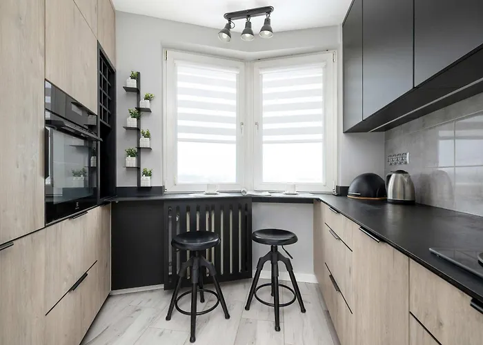 Unique One Bedroom With Balcony In By Renters