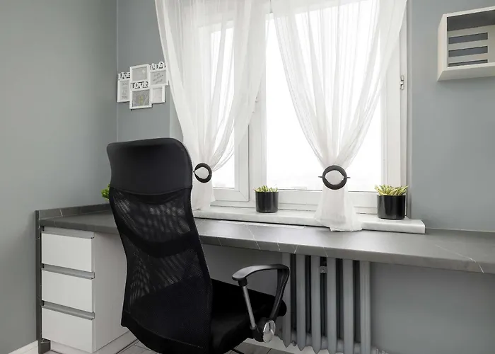 Unique One Bedroom With Balcony In By Renters Appartement Rzeszów