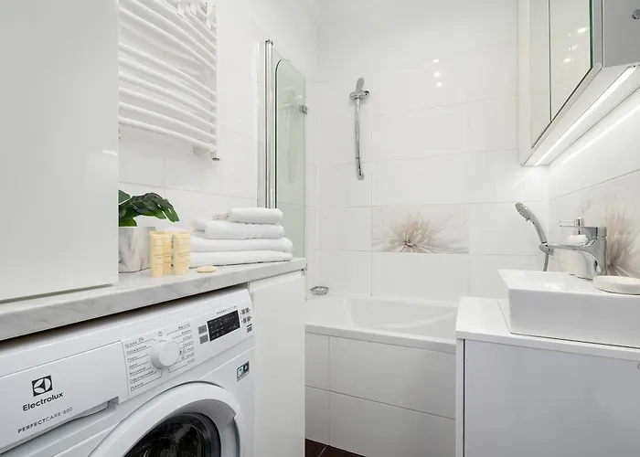 Appartement Unique One Bedroom With Balcony In By Renters *